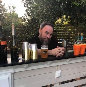 Meet your Posher, Dennis